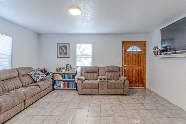 $394,999 | 919 North Illinois Avenue, Colton, CA 92324