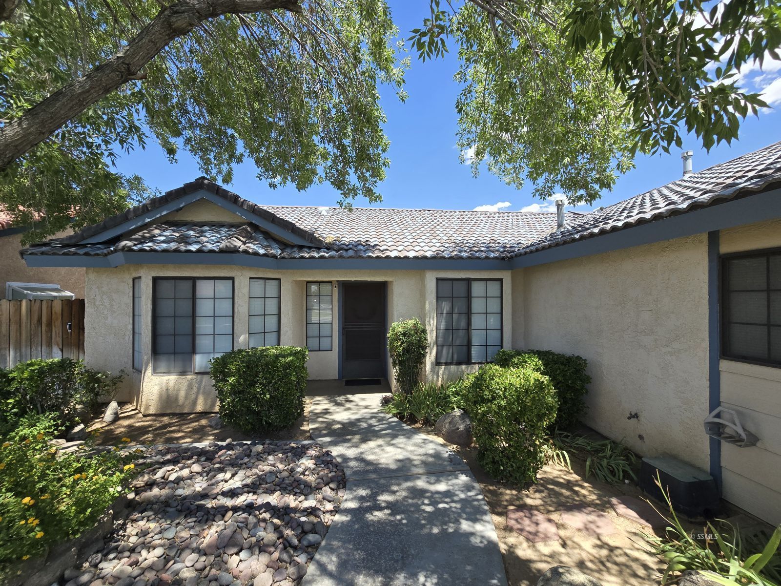 1212 Beasley Street Ridgecrest, CA 93555 - Photo 2 of 25 Gallery Image 2