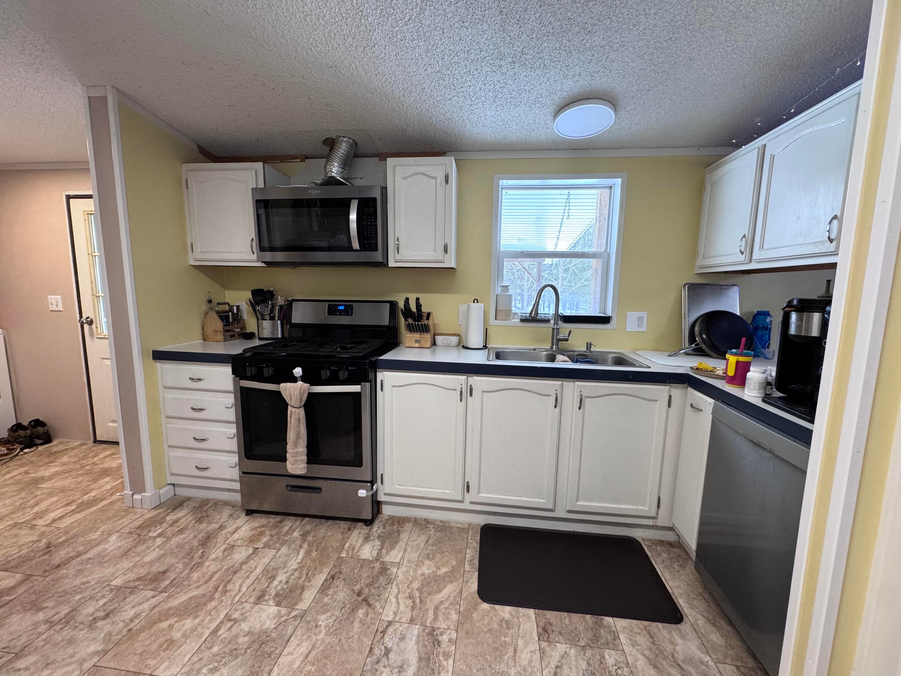 10844 North Black River Road Cheboygan, MI 49721 - Photo 4 of 33 Gallery Image 4