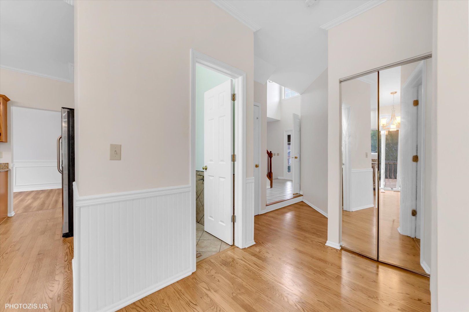 1034 Heather Court Fox River Grove, IL 60021 - Photo 14 of 64