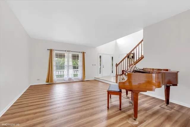 $577,500 | 1034 Heather Court, Fox River Grove, IL 60021