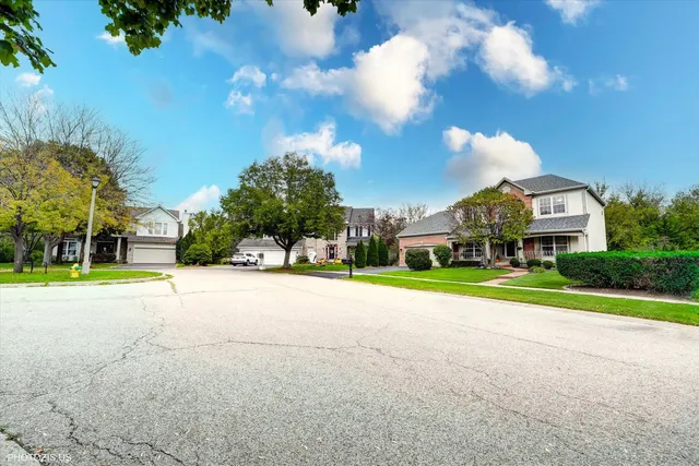 $577,500 | 1034 Heather Court, Fox River Grove, IL 60021