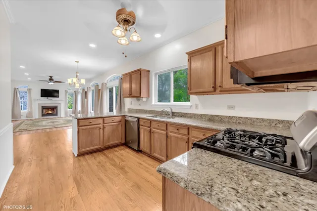 $577,500 | 1034 Heather Court, Fox River Grove, IL 60021