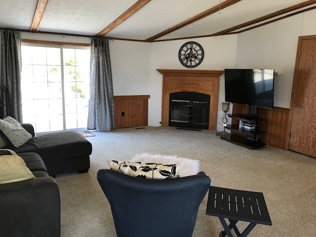 10504 Center Road Traverse City, MI 49686 - Photo 11 of 26 1854519-10.JPG