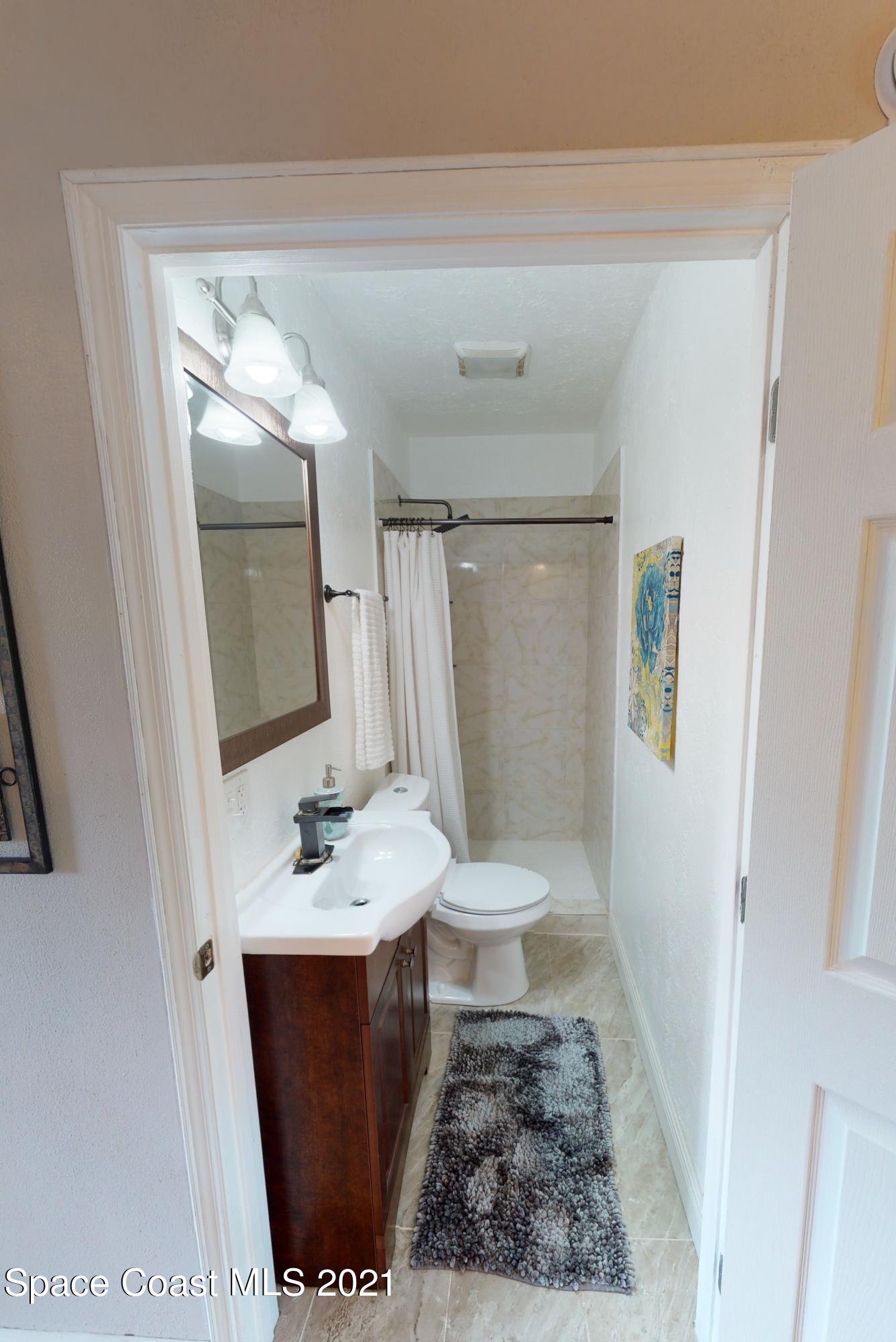 420 West Rutgers Street Melbourne, FL 32901 - Photo 17 of 40 Bathroom 1
