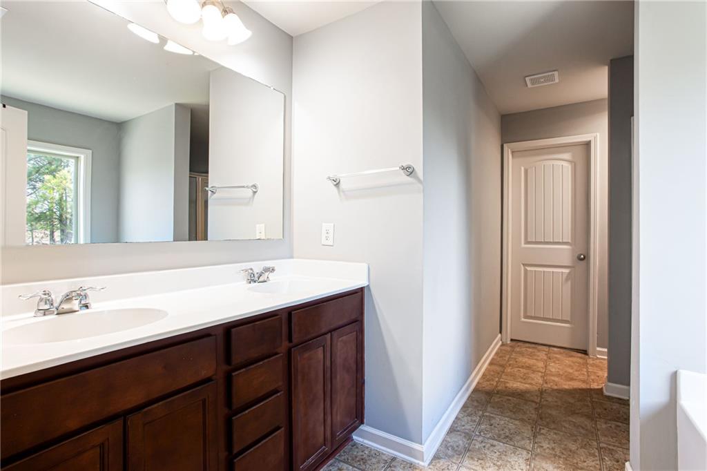 4354 Favored Way Union City, GA 30291 - Photo 23 of 48