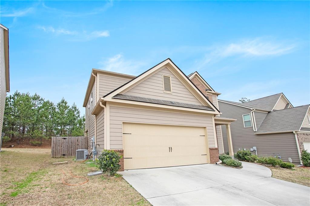 4354 Favored Way Union City, GA 30291 - Photo 3 of 48