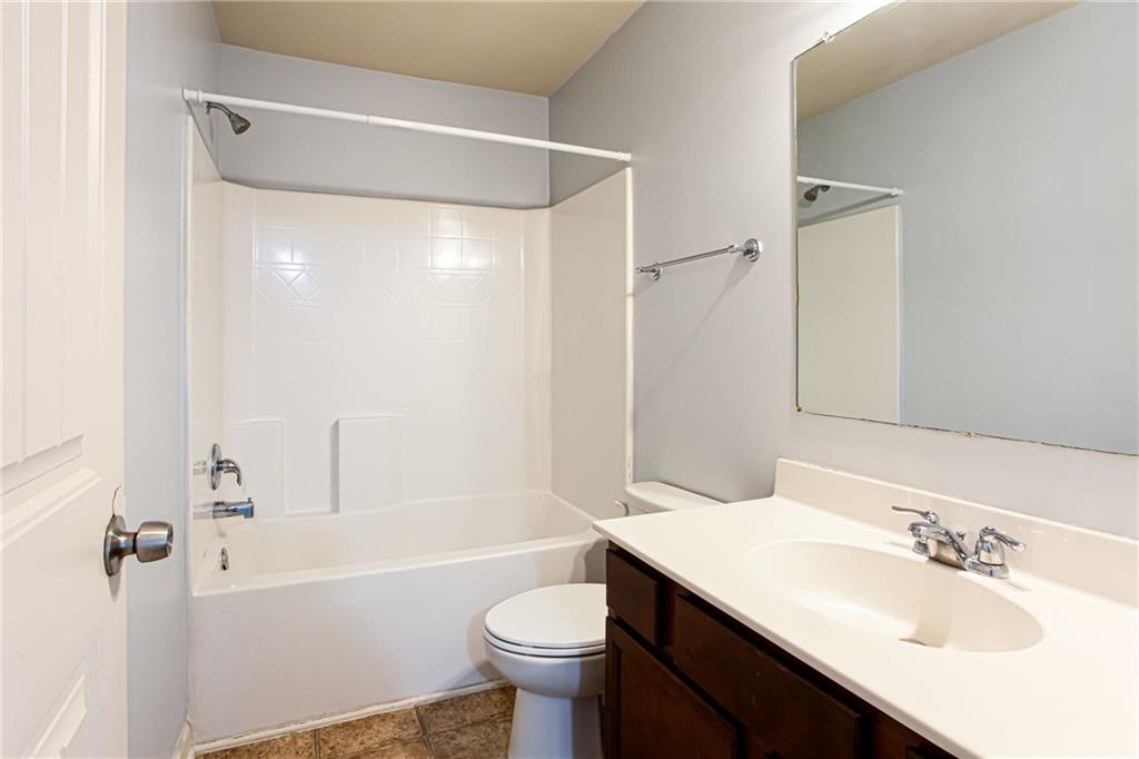 4354 Favored Way Union City, GA 30291 - Photo 32 of 48