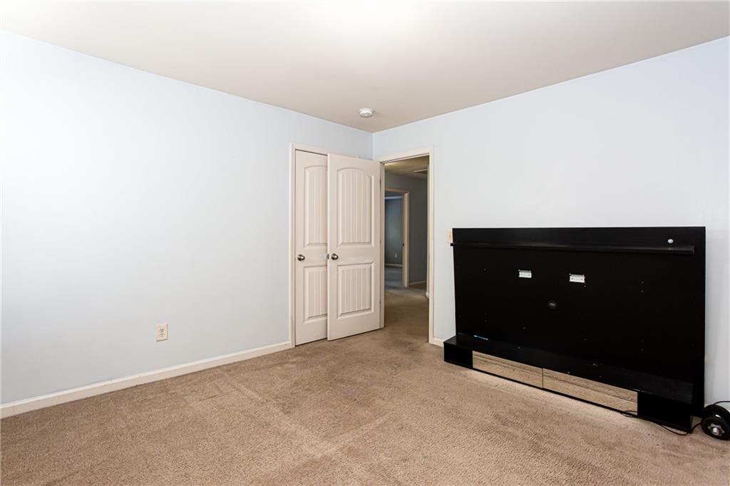 4354 Favored Way Union City, GA 30291 - Photo 34 of 48