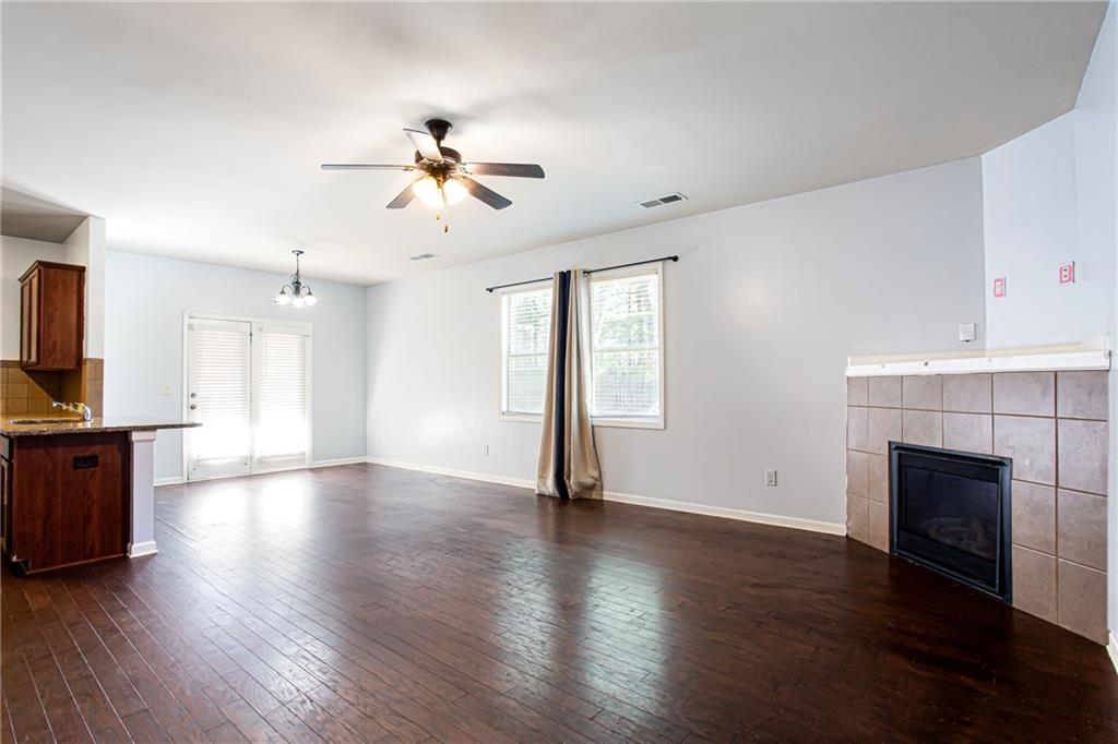 4354 Favored Way Union City, GA 30291 - Photo 5 of 48