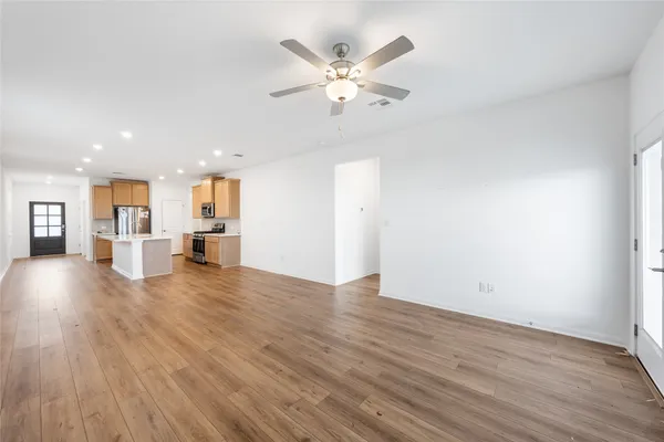 $2,295 | 751 Papaya Drive, Buda, TX 78610