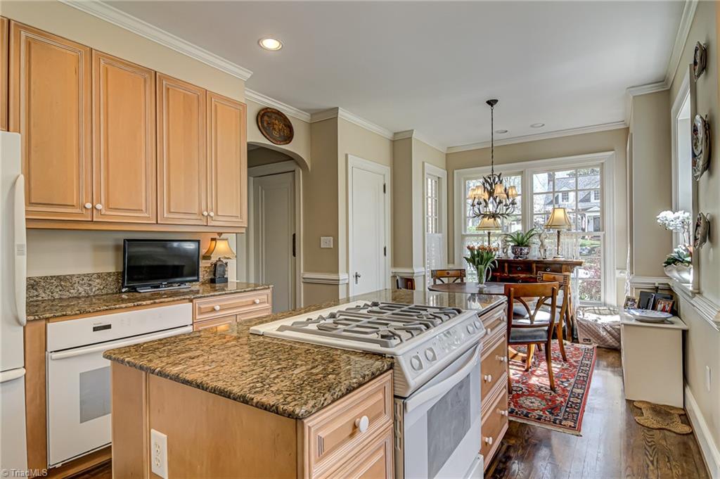 707 Dover Road Greensboro, NC 27408 - Photo 12 of 33 Gallery Image 12
