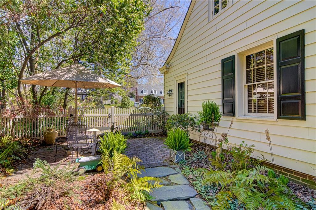 707 Dover Road Greensboro, NC 27408 - Photo 29 of 33 Gallery Image 29