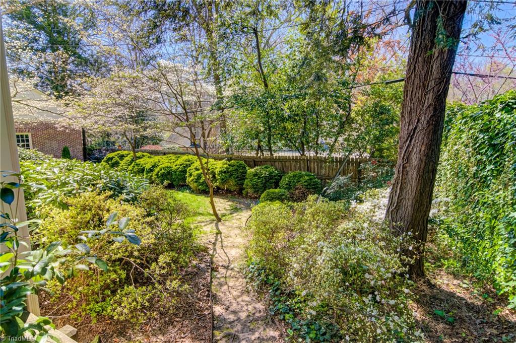 707 Dover Road Greensboro, NC 27408 - Photo 30 of 33 Gallery Image 30