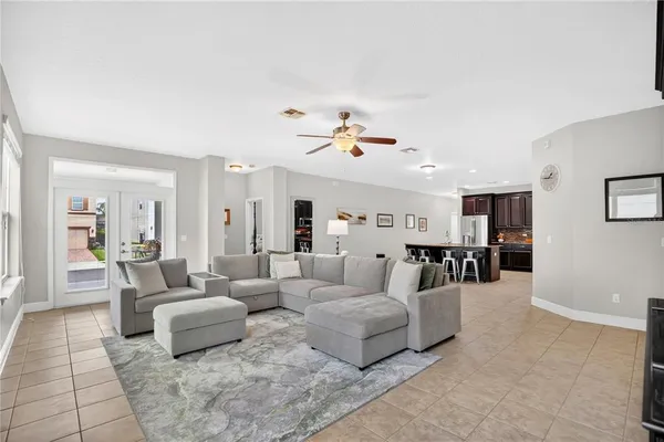 $689,000 | 402 Egret Pl Drive, Winter Garden, FL 34787
