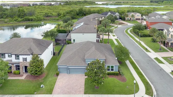 $689,000 | 402 Egret Pl Drive, Winter Garden, FL 34787