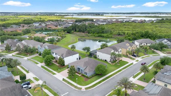 $689,000 | 402 Egret Pl Drive, Winter Garden, FL 34787