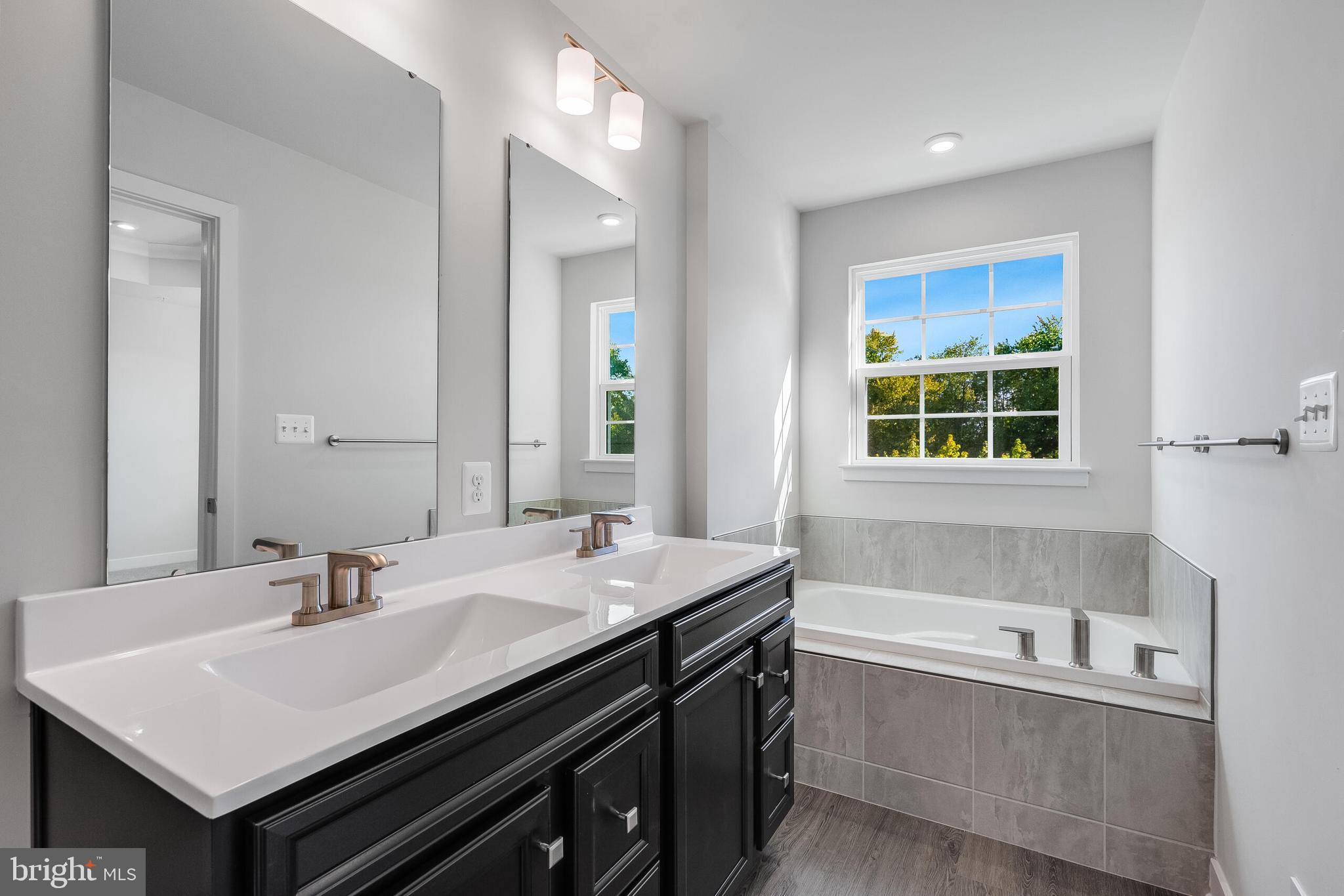8515 Branch Side Way, Unit ST2001B Brandywine, MD 20613 - Photo 29 of 31 PRIMARY BATHROOM W/DOUBLE SINK & SOAKING TUB