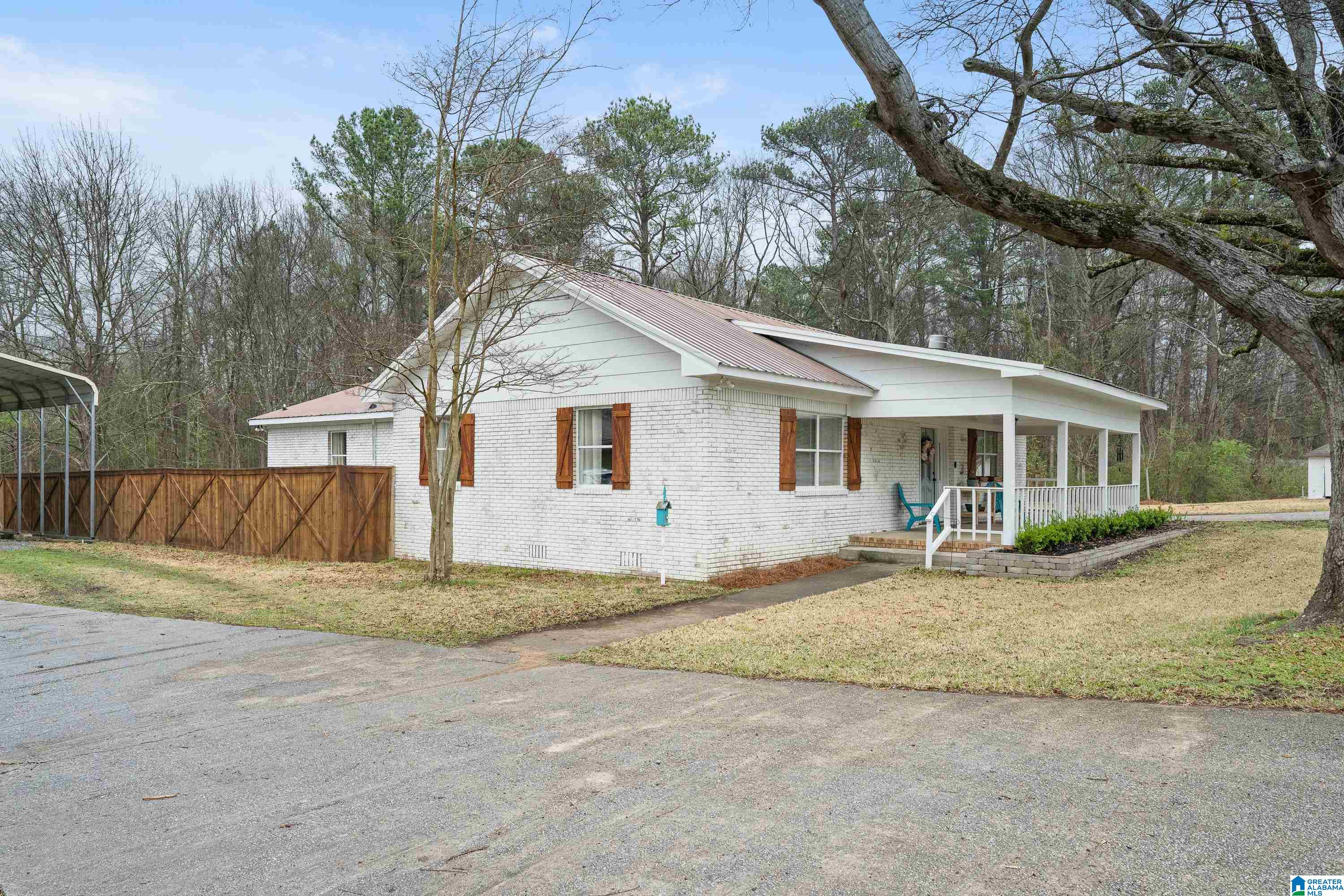 2038 Eastern Valley Road Bessemer, AL 35022 - Photo 2 of 33