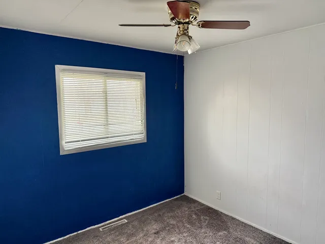 $210,000 | 329 Robinson Drive, Morris, IL 60450