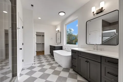 $674,900 | 5701 B Maudina Avenue, Nashville, TN 37209