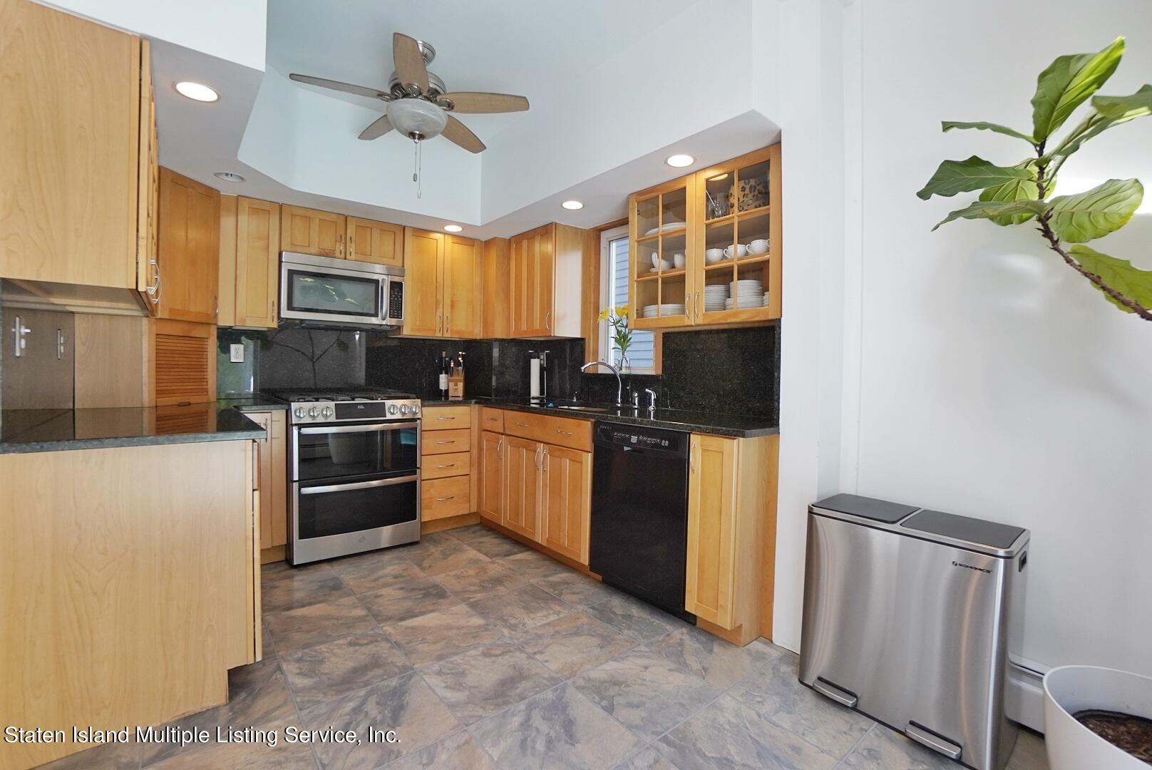 117 Ridgewood Place Staten Island, NY 10301 - Photo 19 of 44 Photo Mar 13 2022, 12 04 33 PM