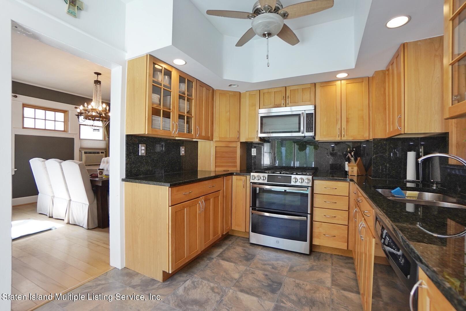 117 Ridgewood Place Staten Island, NY 10301 - Photo 20 of 44 Photo Mar 13 2022, 12 04 41 PM