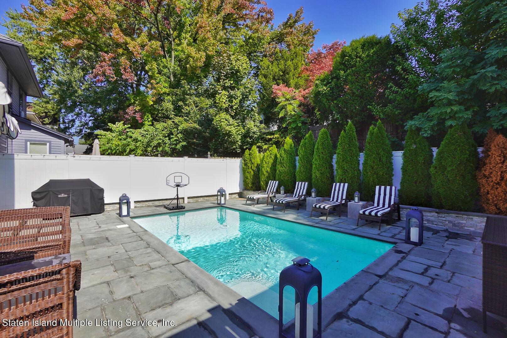 117 Ridgewood Place Staten Island, NY 10301 - Photo 37 of 44 Photo Mar 13 2022, 12 12 24 PM