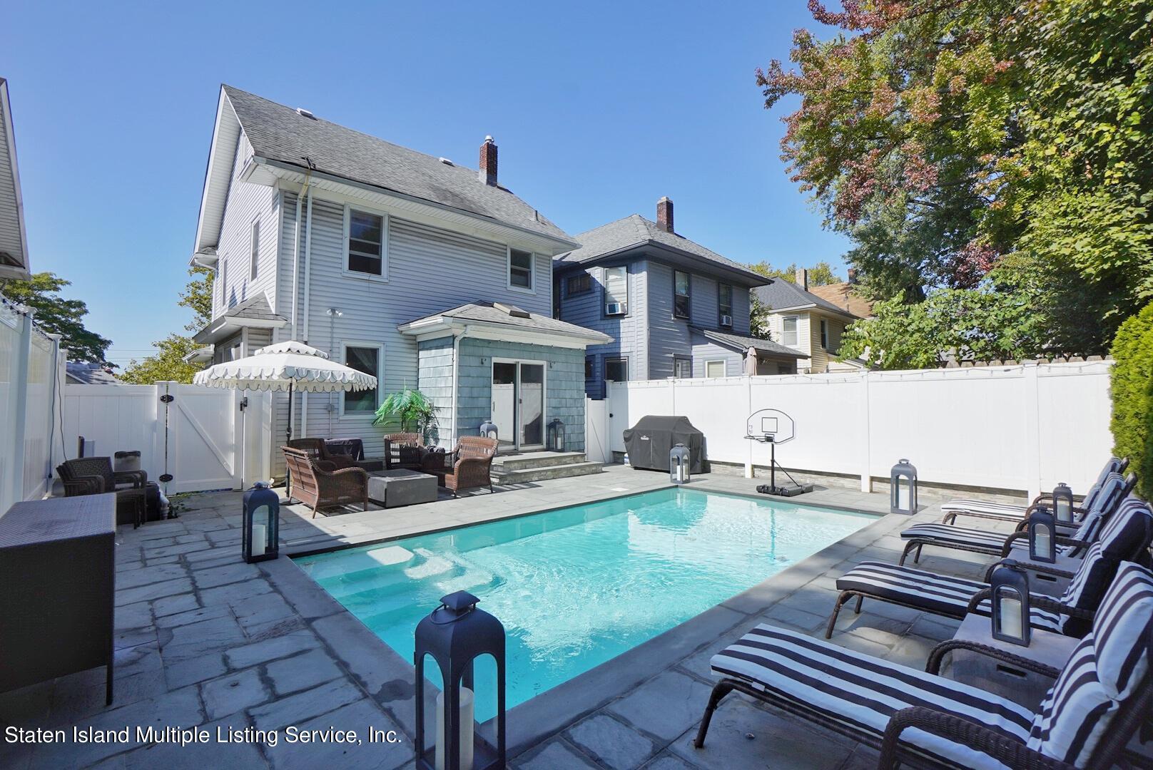 117 Ridgewood Place Staten Island, NY 10301 - Photo 38 of 44 Photo Mar 13 2022, 12 12 47 PM