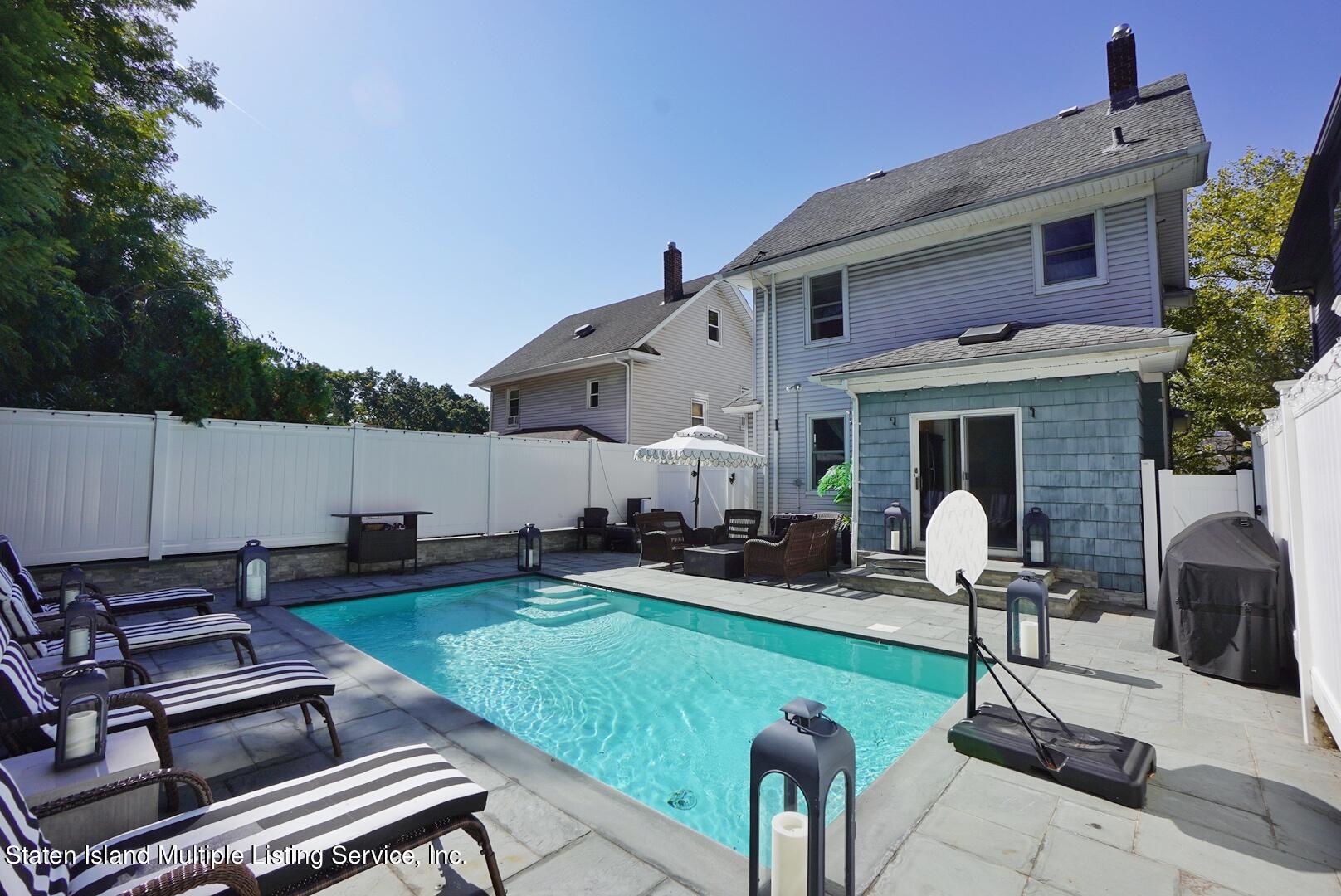 117 Ridgewood Place Staten Island, NY 10301 - Photo 39 of 44 Photo Mar 13 2022, 12 13 00 PM