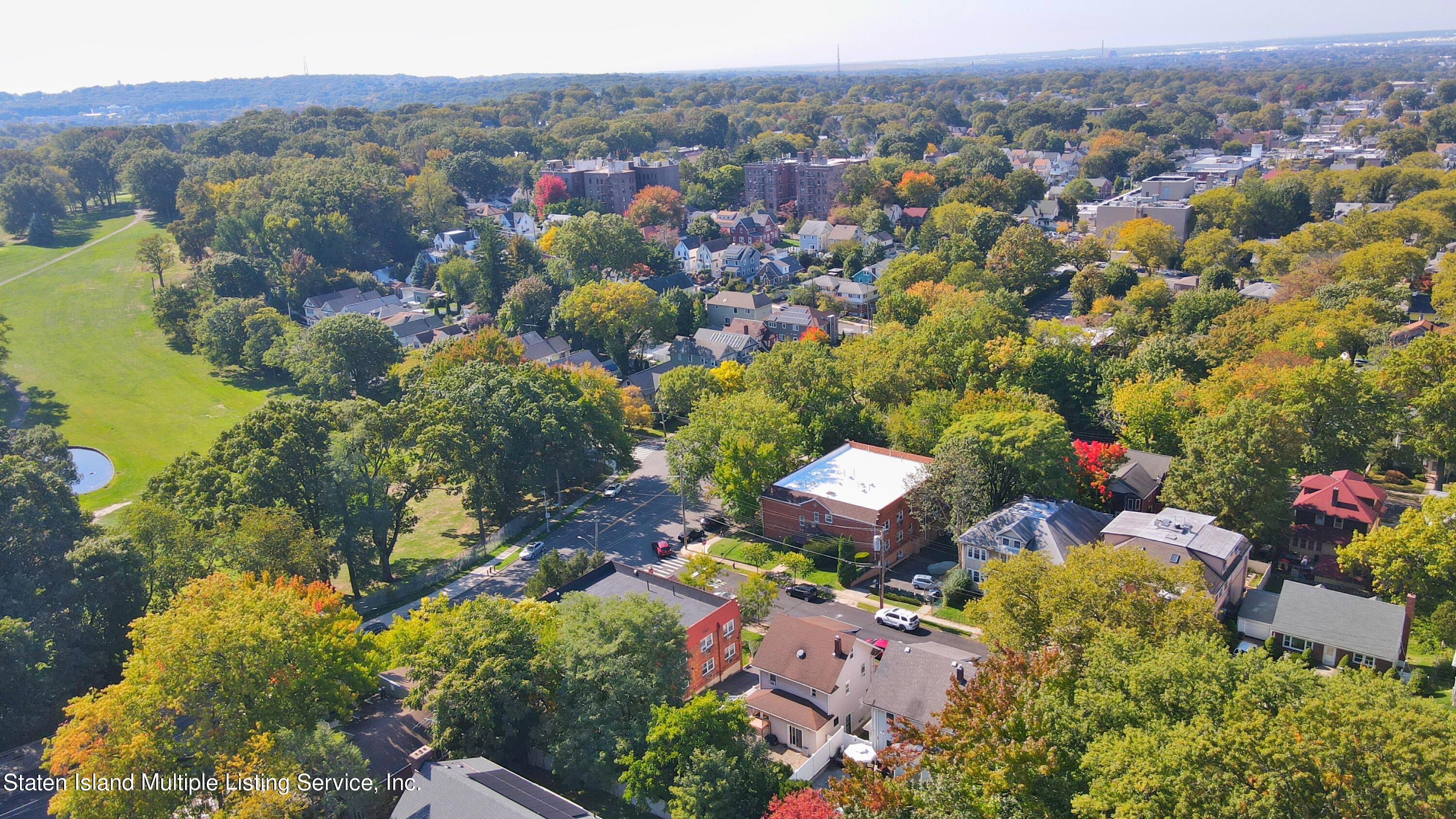 117 Ridgewood Place Staten Island, NY 10301 - Photo 42 of 44 Photo Oct 11 2022, 12 20 20 PM