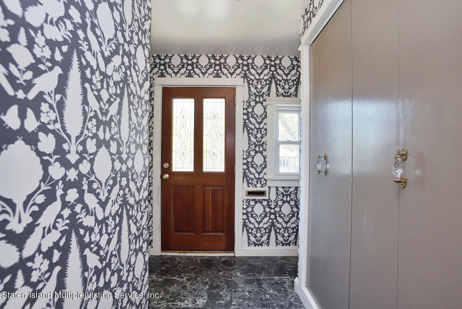 117 Ridgewood Place Staten Island, NY 10301 - Photo 5 of 44 Photo Mar 13 2022, 12 00 52 PM