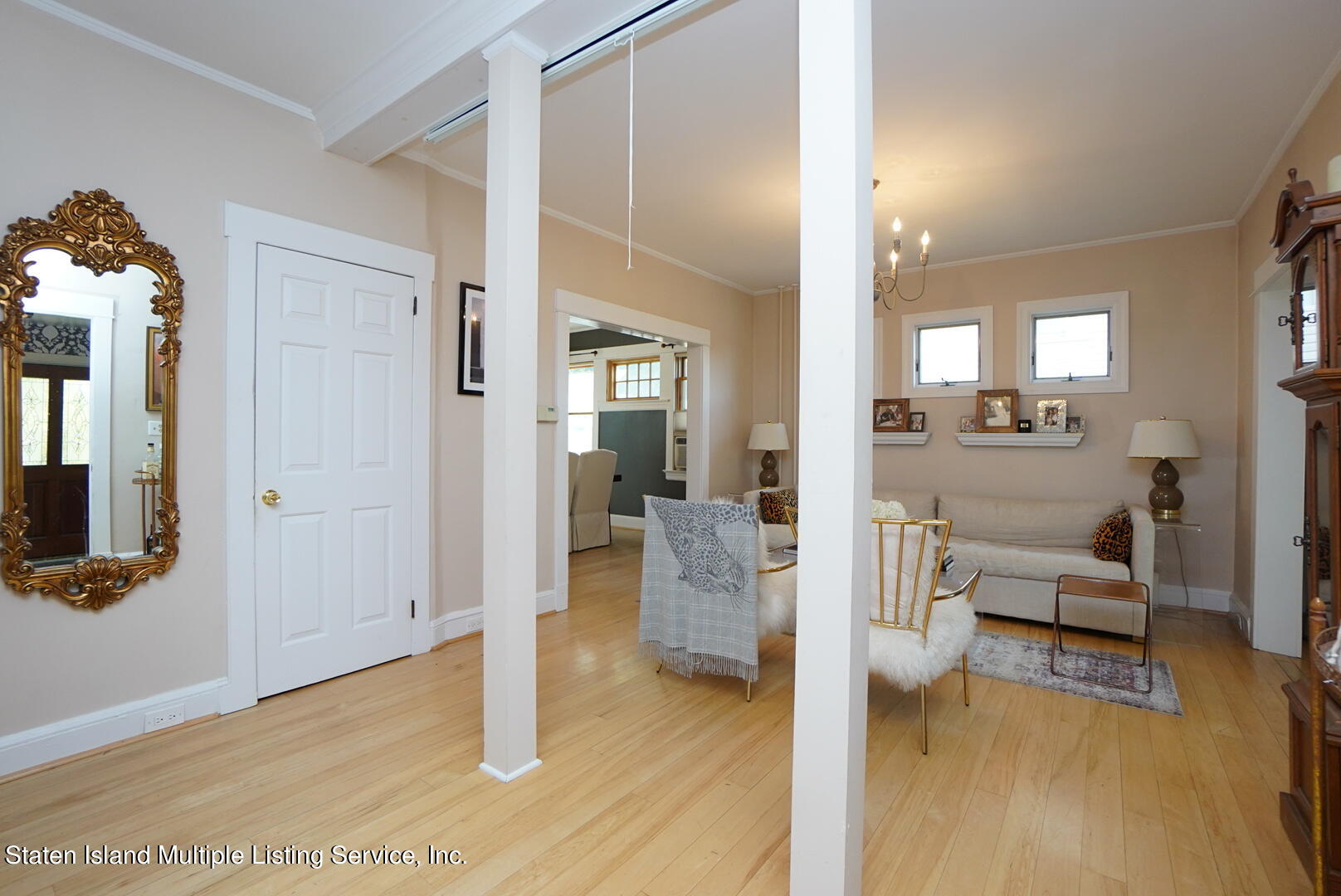 117 Ridgewood Place Staten Island, NY 10301 - Photo 8 of 44 Photo Mar 13 2022, 12 01 04 PM