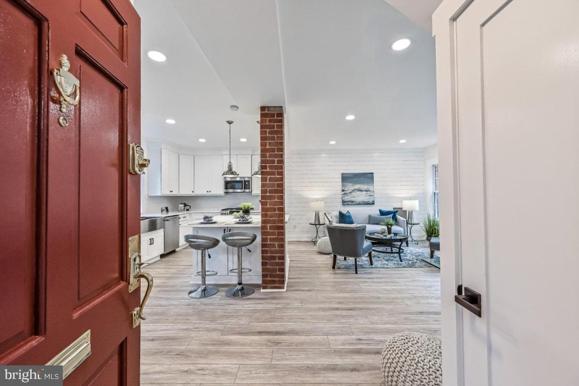 3772 Gunston Road Alexandria, VA 22302 - Photo 2 of 17