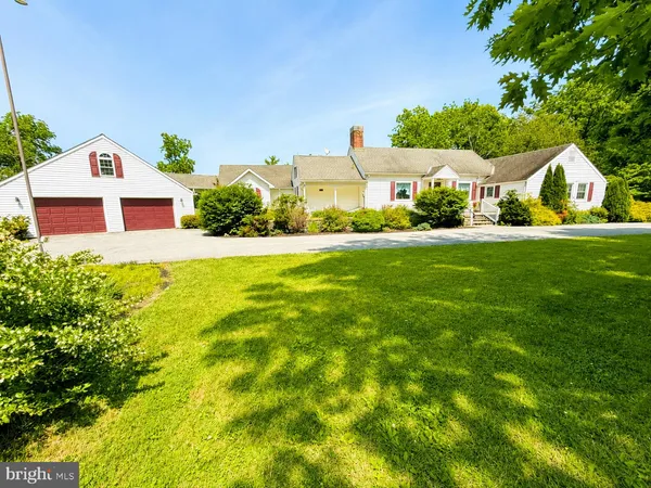 $699,900 | 2837 West Philadelphia Avenue, Oley, PA 19547