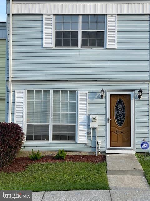 Front view of Property with nice landscaping