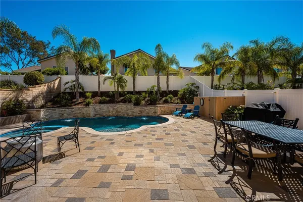 $1,378,500 | 64 Toulon Avenue, Lake Forest, CA 92610