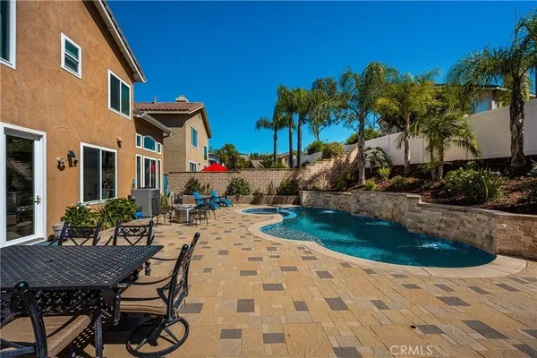 $1,378,500 | 64 Toulon Avenue, Lake Forest, CA 92610