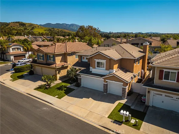 $1,378,500 | 64 Toulon Avenue, Lake Forest, CA 92610