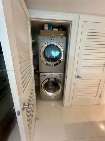 $5,600 | 2101 Brickell Avenue, Unit 2306, Miami, FL 33129