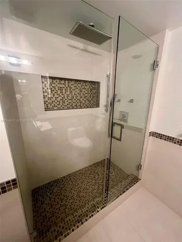 $5,600 | 2101 Brickell Avenue, Unit 2306, Miami, FL 33129