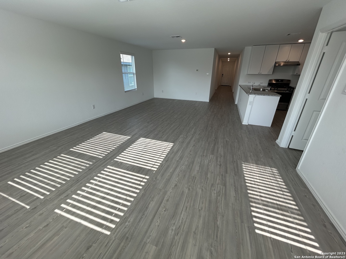 9946 Dicket Mead Road San Antonio, TX 78254 - Photo 5 of 27