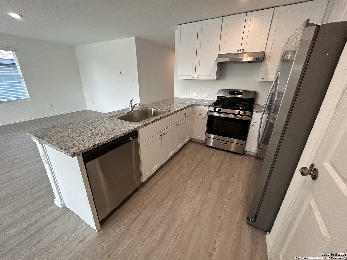 9946 Dicket Mead Road San Antonio, TX 78254 - Photo 7 of 27