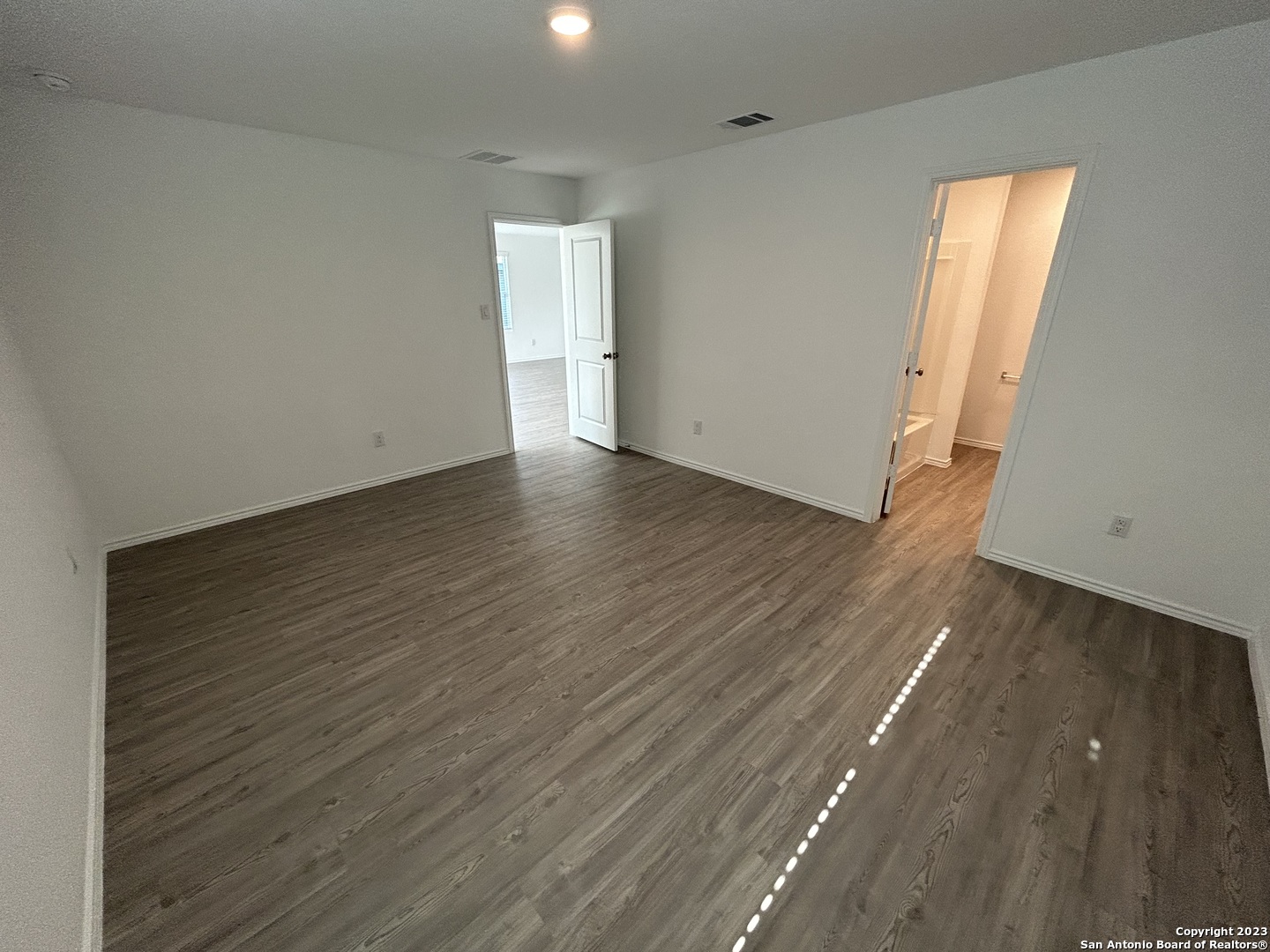 9946 Dicket Mead Road San Antonio, TX 78254 - Photo 10 of 27