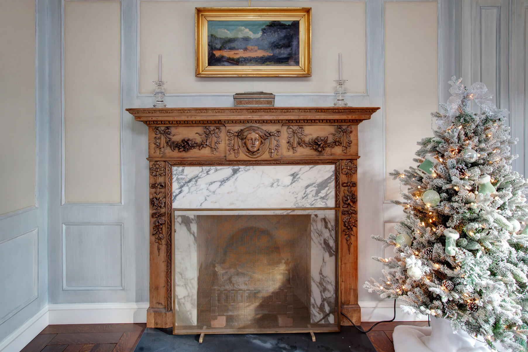 39 Tower Hill Road, Unit 16C Osterville, MA 02655 - Photo 5 of 42 a view of a fireplace with wooden floor