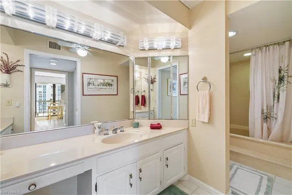 $6,000 | 4551 Gulf Shore Boulevard North, Unit 1506, Naples, FL 34103
