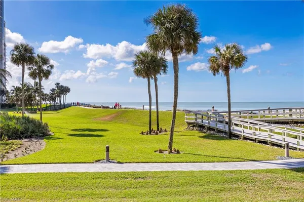 $6,000 | 4551 Gulf Shore Boulevard North, Unit 1506, Naples, FL 34103
