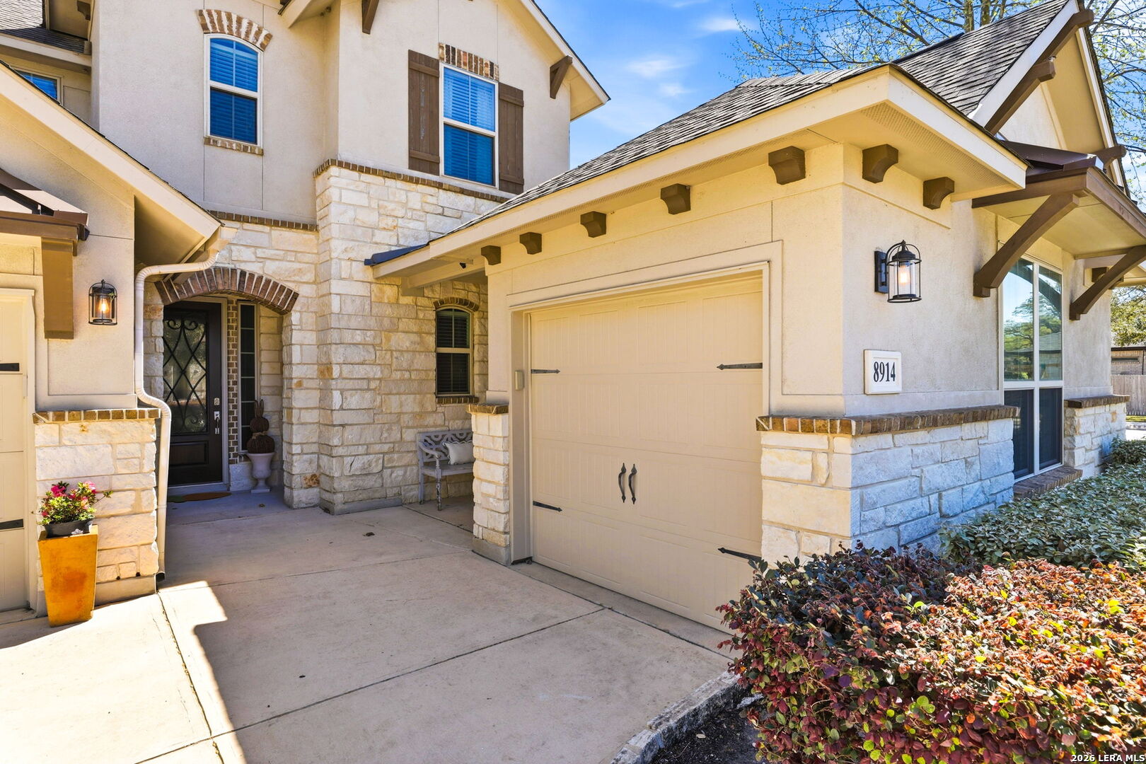 8914 Fowler Hill Fair Oaks Ranch, TX 78015 - Photo 2 of 36