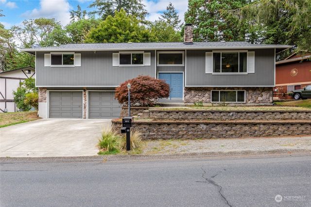 $590,000 | 8513 45th Street West, University Place, WA 98466