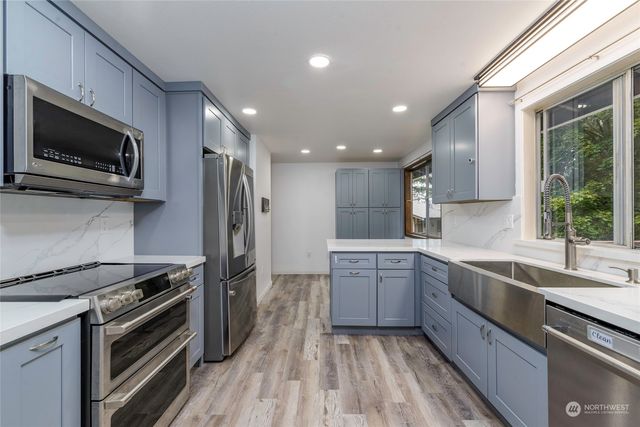 $590,000 | 8513 45th Street West, University Place, WA 98466